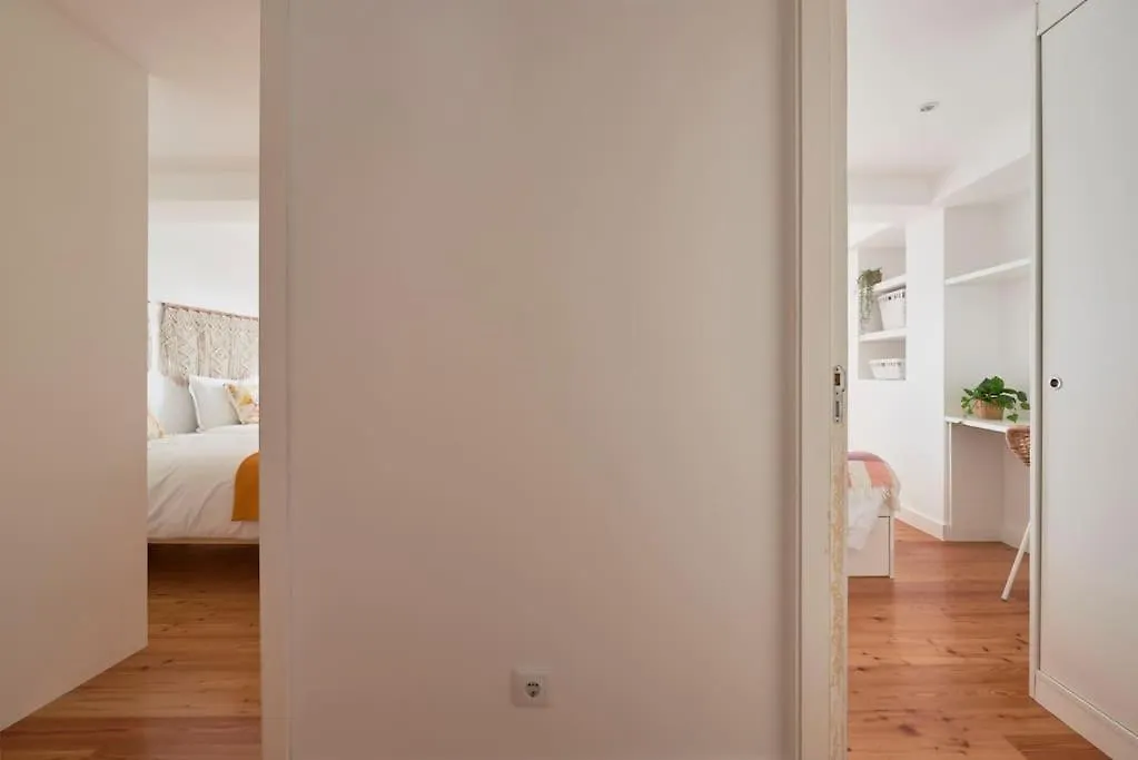 Charming Duplex With Private Terrace And Parking Διαμέρισμα Lisboa