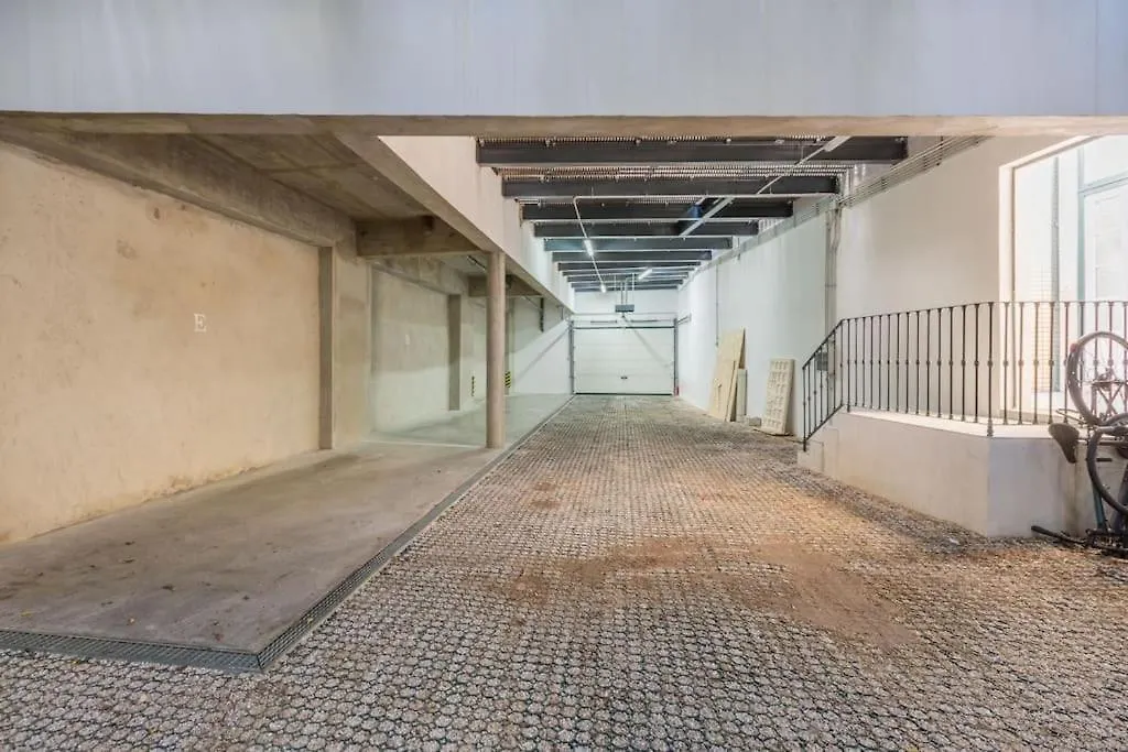 Charming Duplex With Private Terrace And Parking location